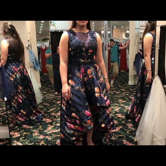 Prom Dress - Picture 3 of 7